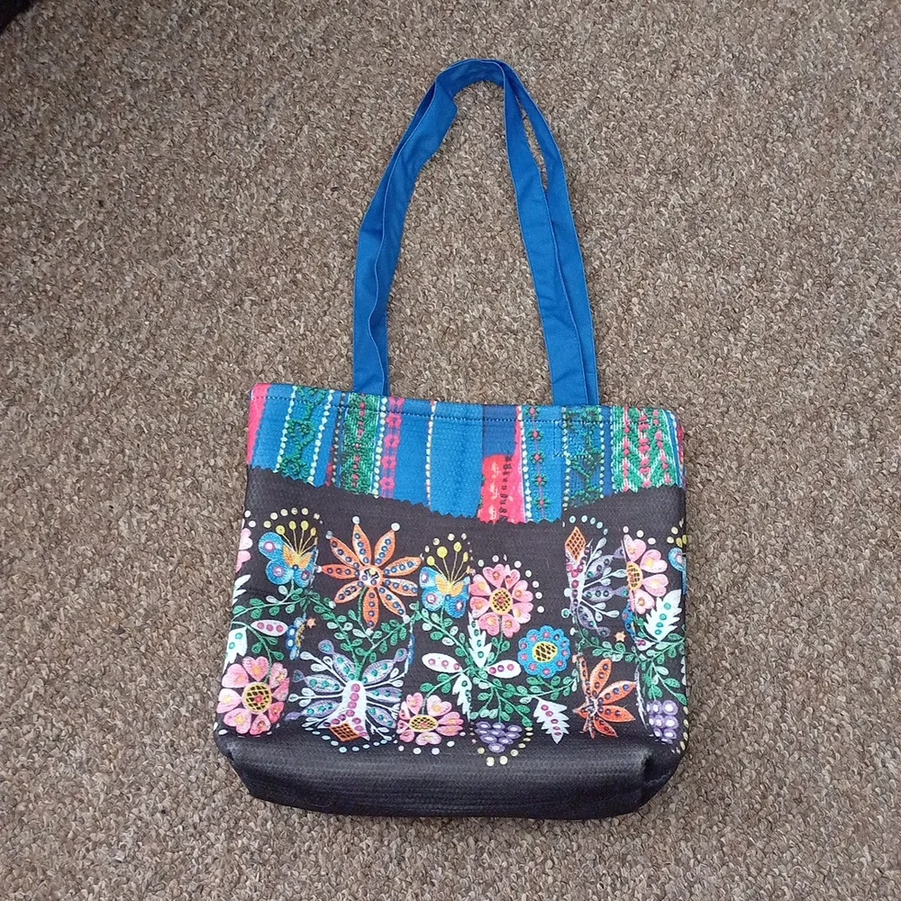 Bag - Picture 1 of 9